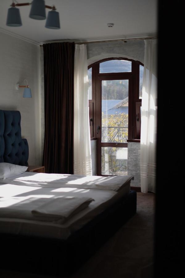 River Stone Hotel Şeşorî Exterior foto